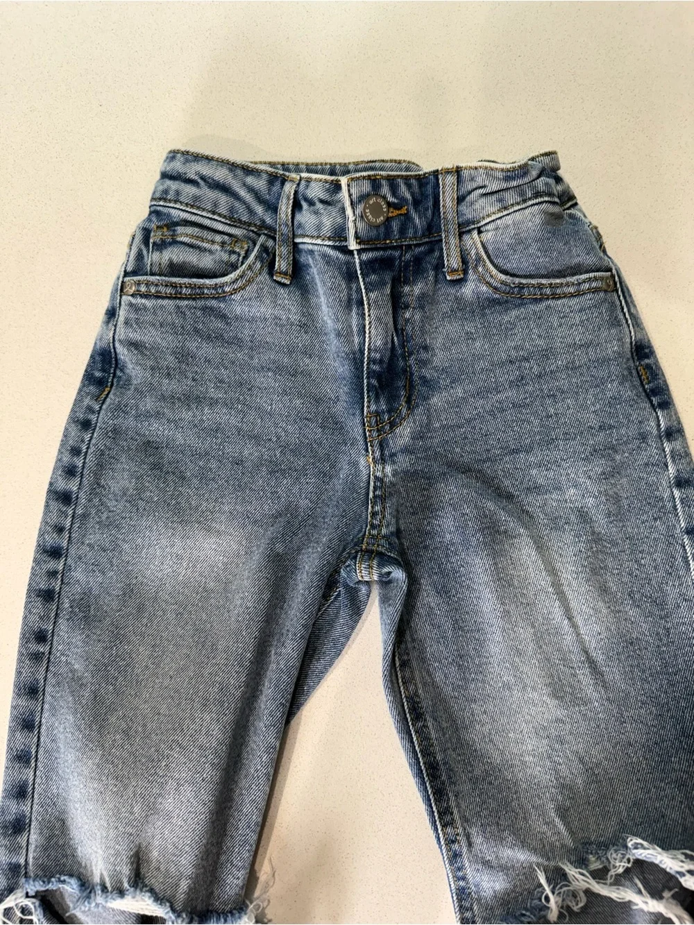 High-Rise Distressed Girl's Blue Jeans